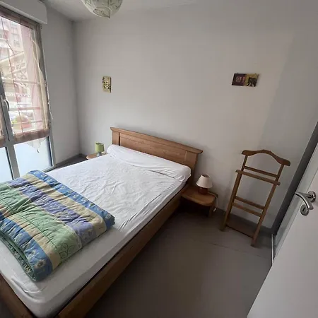 Appartement à Avec Parking Et Proche Des Pistes - Fr-1-812-52 *