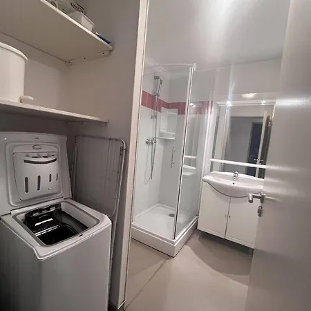 à Avec Parking Et Proche Des Pistes - Fr-1-812-52 Appartement Cauterets