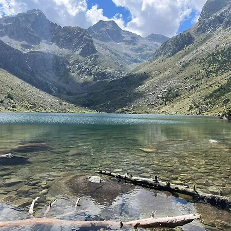 à Avec Parking Et Proche Des Pistes - Fr-1-812-52 Appartement *