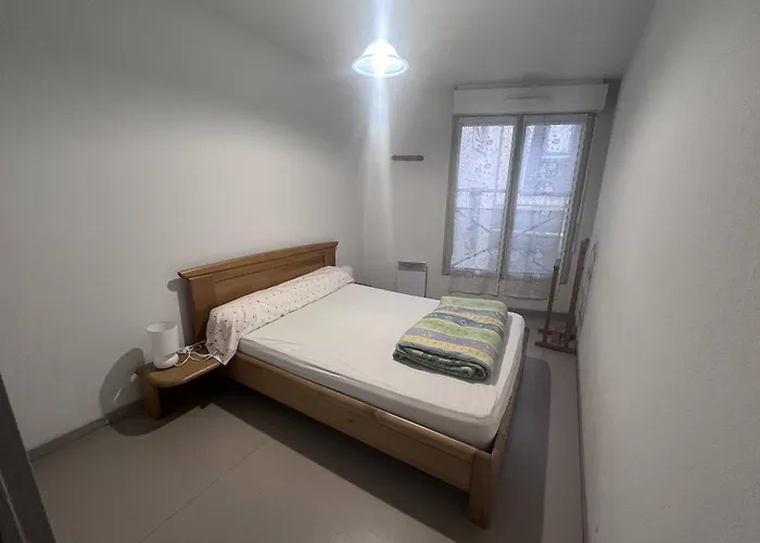 à Avec Parking Et Proche Des Pistes - Fr-1-812-52 Cauterets